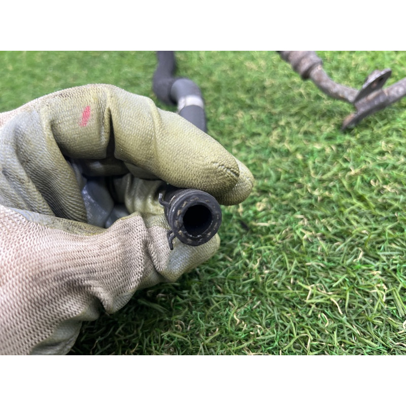 Трубка гидроусилителя (рулевое управление) AUDI A4 B8 2012 2.0 CAEB 8K1422891AJ