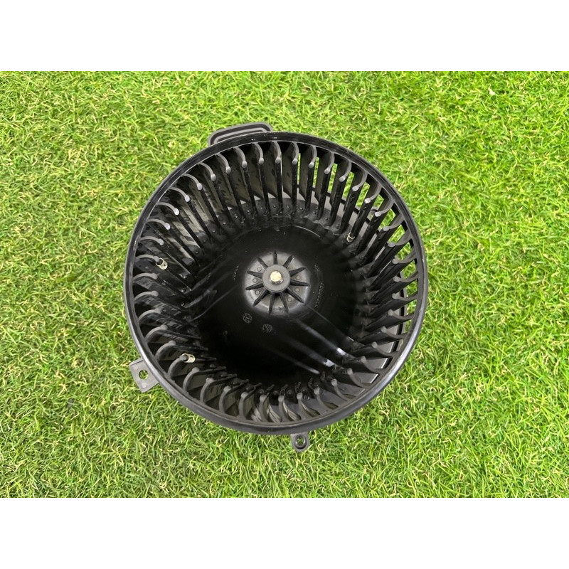 Мотор печки (отопление и кондиционирование) Jeep Grand Cherokee WK2 2017 68224166AB