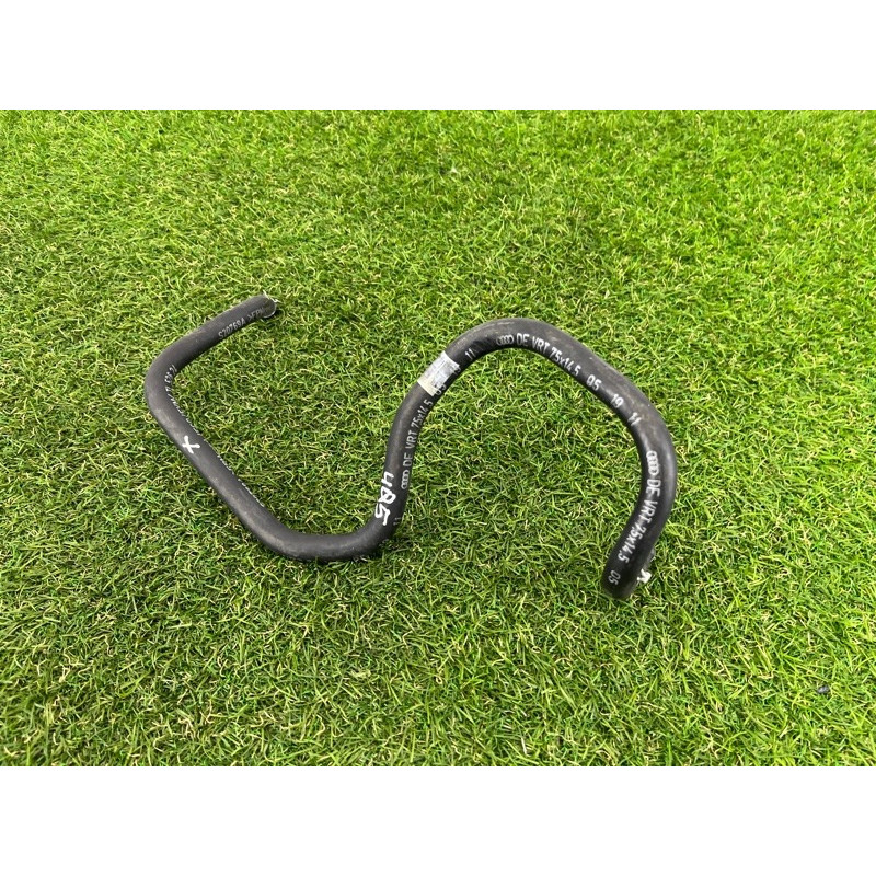 Шланг топливный (топливная система) AUDI Q5 8R 2012 3.2 CALB 8R0201215F