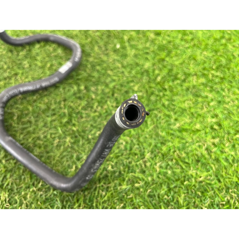 Шланг топливный (топливная система) AUDI Q5 8R 2012 3.2 CALB 8R0201215F