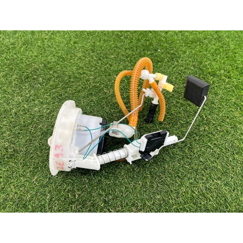 Датчик уровня топлива (электрика / датчики) BMW 3-series E93 2008 3.0 N54 16147163296