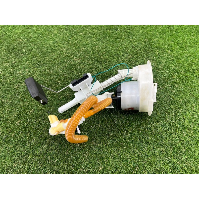 Датчик уровня топлива (электрика / датчики) BMW 3-series E93 2008 3.0 N54 16147163296