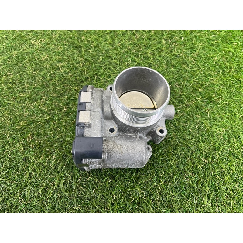 Дроссельная заслонка (электрика двигателя) AUDI A4 B9 2017 2.0 DBPA 06K133062M