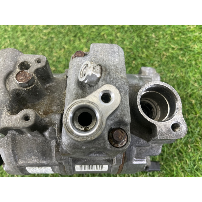 Компрессор кондиционера (отопление и кондиционирование) AUDI A4 B8 2012 2.0 CAEB 8K0260805L