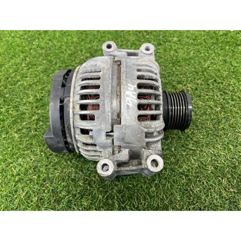 Генератор (электрика) AUDI A4 B8 2012 2.0 CAEB 06H903016L