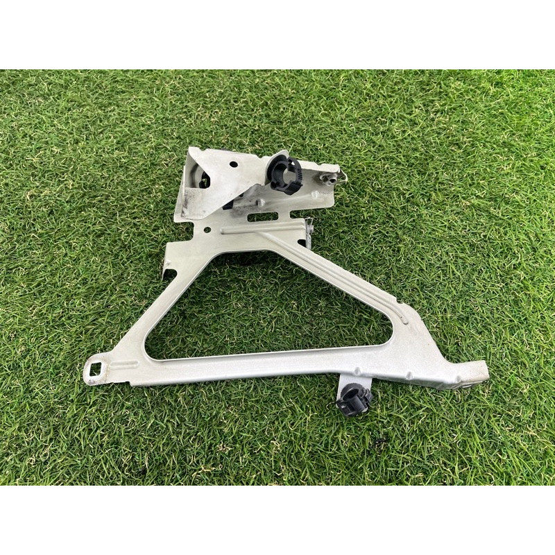 Крепление крыла (кузов и элементы) BMW 7-series F02 2011 4.4 N63 41357207186