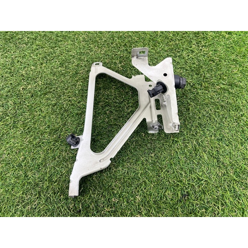 Крепление крыла (кузов и элементы) BMW 7-series F02 2011 4.4 N63 41357207186