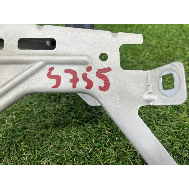 Крепление крыла (кузов и элементы) BMW 7-series F02 2011 4.4 N63 41357207186