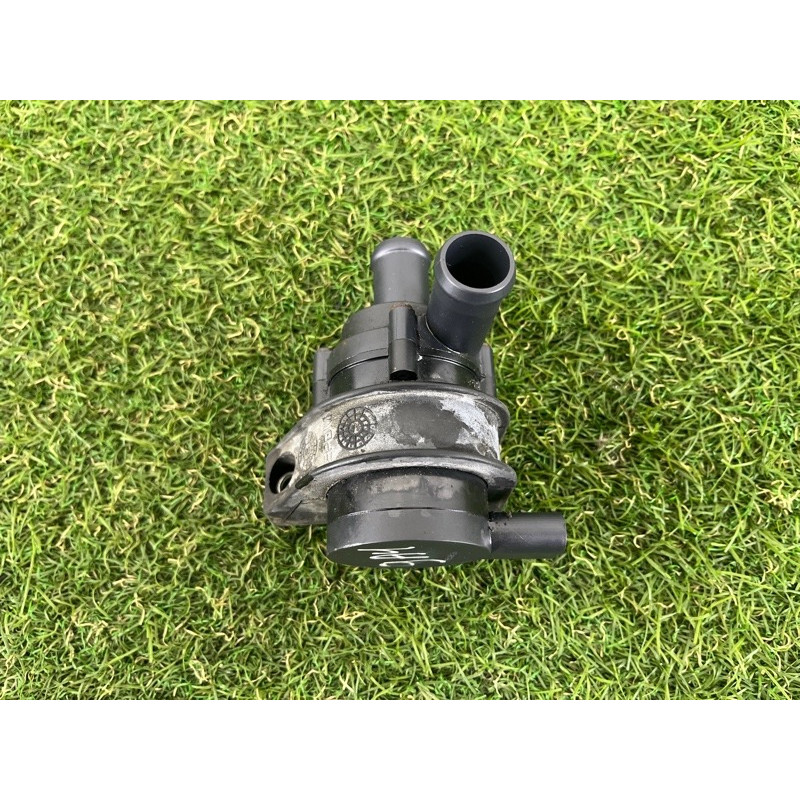 Помпа электрическая (электрика) AUDI A4 B8 2012 2.0 CAEB 06H965561