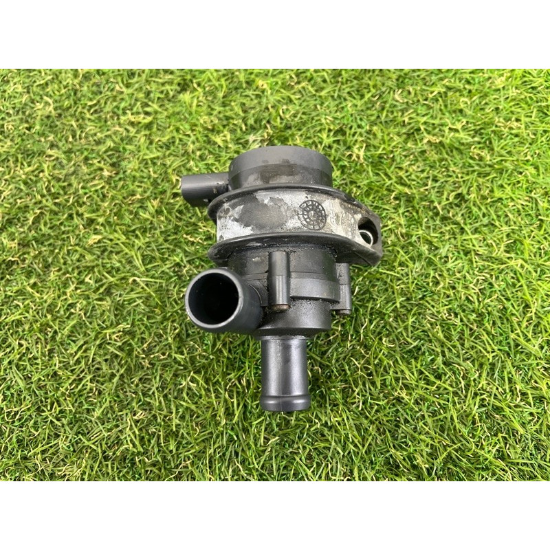 Помпа электрическая (электрика) AUDI A4 B8 2012 2.0 CAEB 06H965561