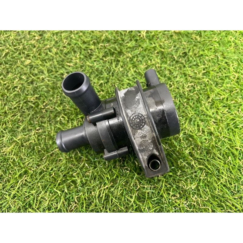 Помпа электрическая (электрика) AUDI A4 B8 2012 2.0 CAEB 06H965561