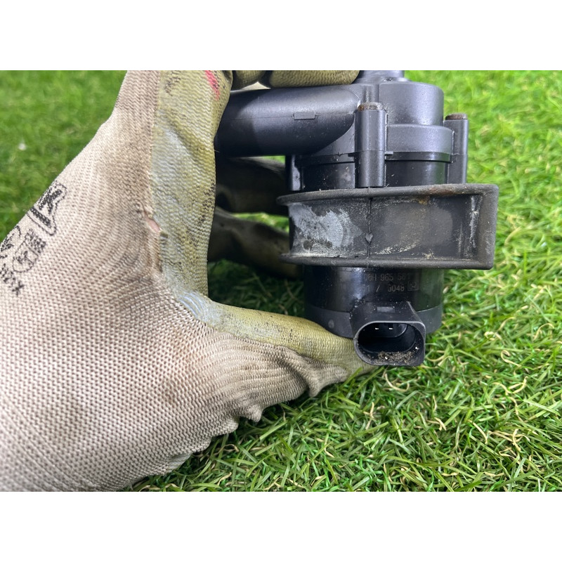 Помпа электрическая (электрика) AUDI A4 B8 2012 2.0 CAEB 06H965561