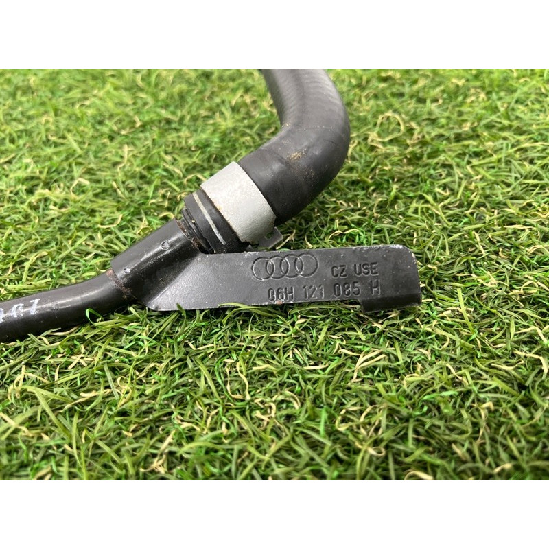 Трубка системы охлаждения (система охлаждения) AUDI A4 B8 2012 2.0 CAEB 06H121492D
