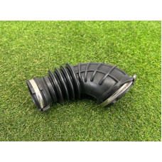Патрубок воздушного фильтра