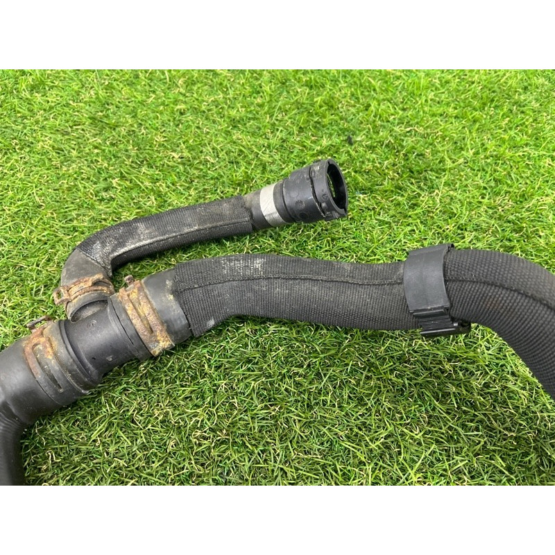 Патрубок (система охлаждения) AUDI A4 B8 2012 2.0 CAEB 8K0121055N