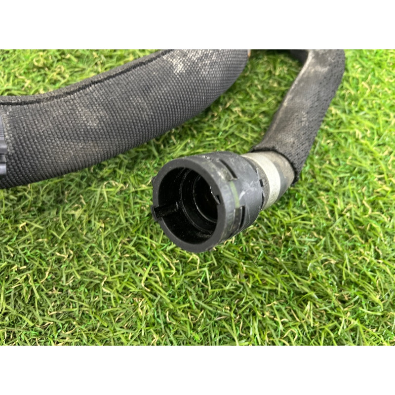 Патрубок (система охлаждения) AUDI A4 B8 2012 2.0 CAEB 8K0121055N