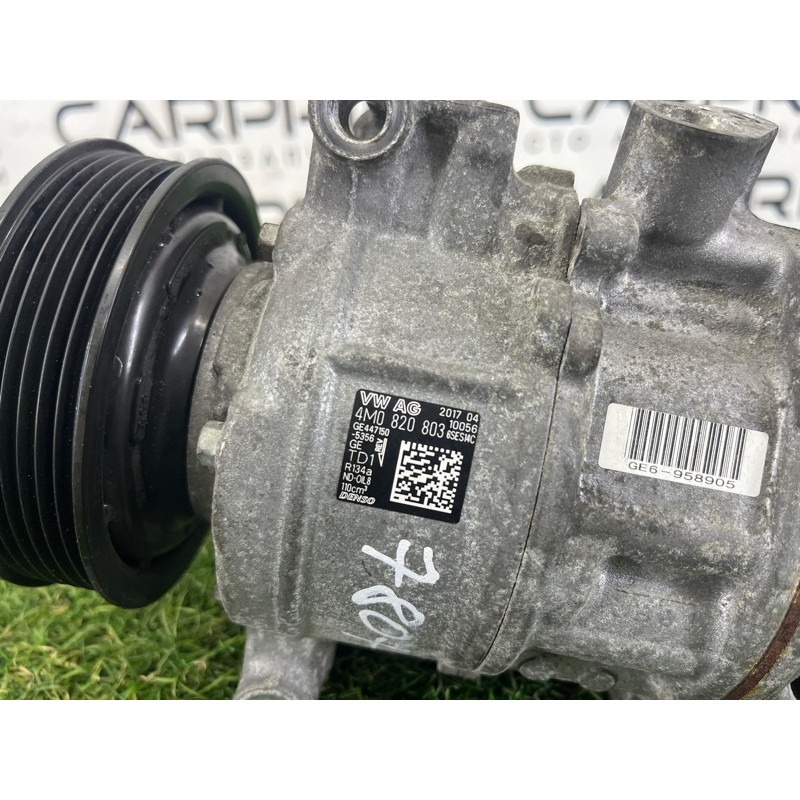 Компрессор кондиционера (отопление и кондиционирование) AUDI A4 B9 2017 2.0 DBPA 4M0820803