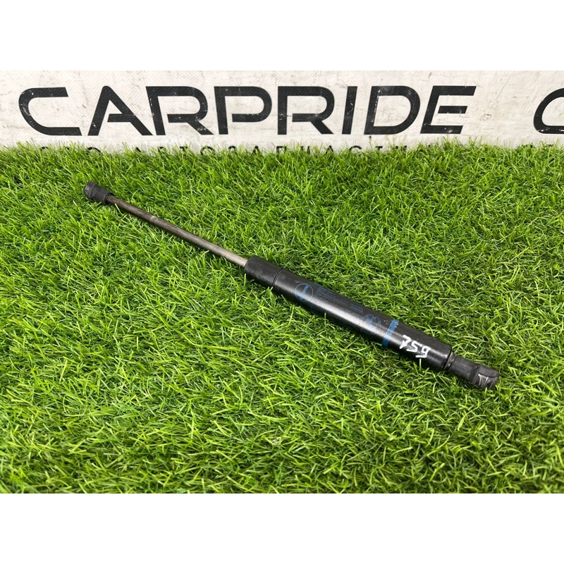 Амортизатор капота (кузов и элементы) BMW 5-series E39 51238174866