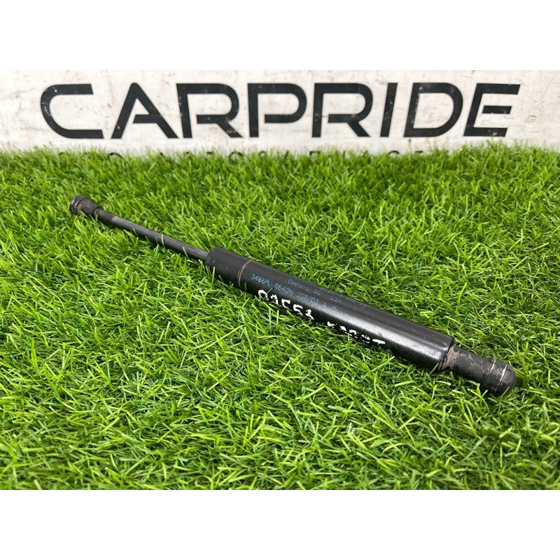 Амортизатор капота (кузов и элементы) BMW X5 E53 M57d30