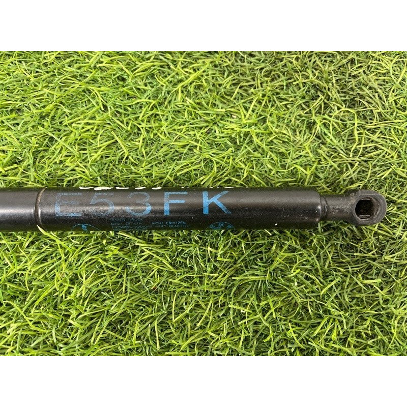 Амортизатор капота (кузов и элементы) BMW X5 E53 M57d30