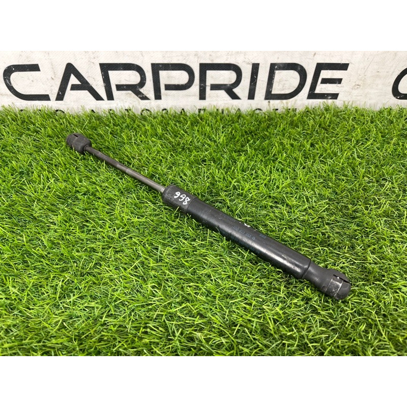 Амортизатор багажника (кузов и элементы) AUDI A4 B6 2003 1.8 BFB 4B5827552G