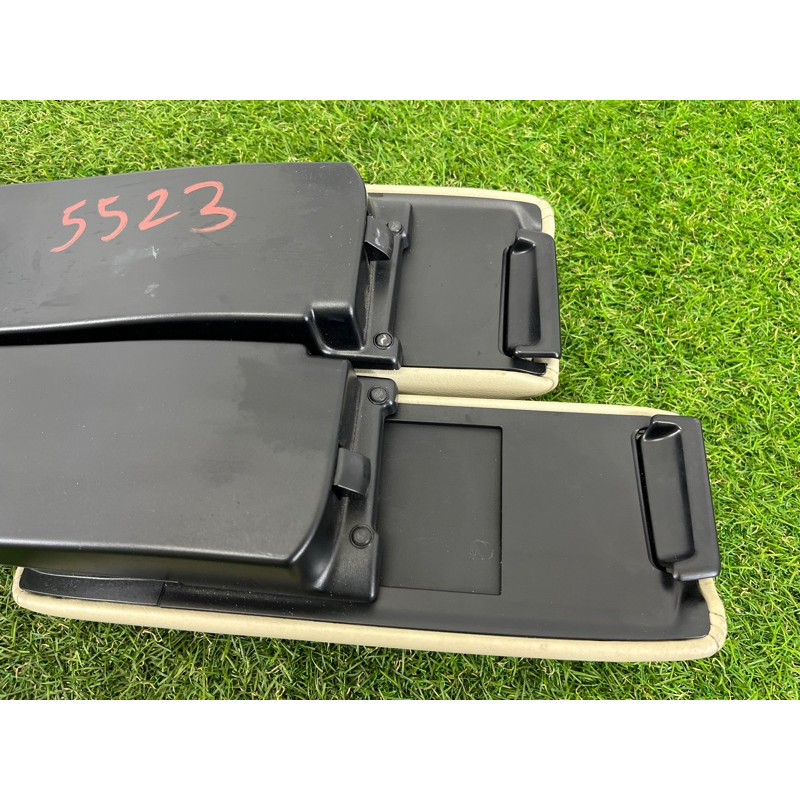 Подлокотник (салон) Volkswagen Touareg NF 2012 3.6 CGRA 7P6864207B86W