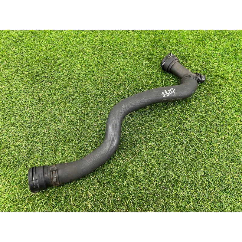 Патрубок (система охлаждения) AUDI A4 B9 2017 2.0 DBPA 8W0122101B