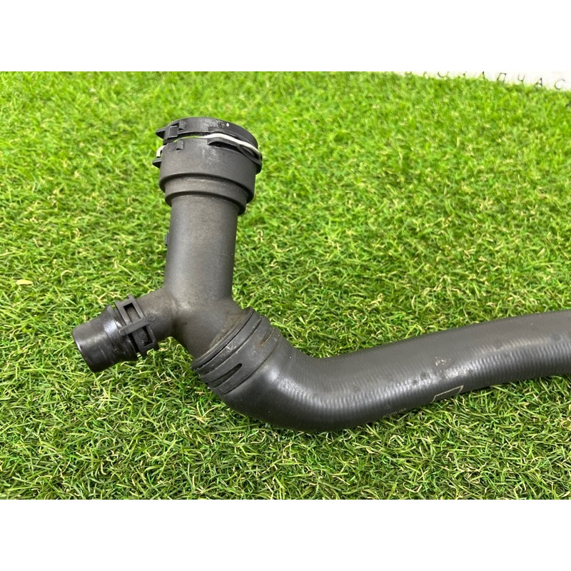 Патрубок (система охлаждения) AUDI A4 B9 2017 2.0 DBPA 8W0122101B