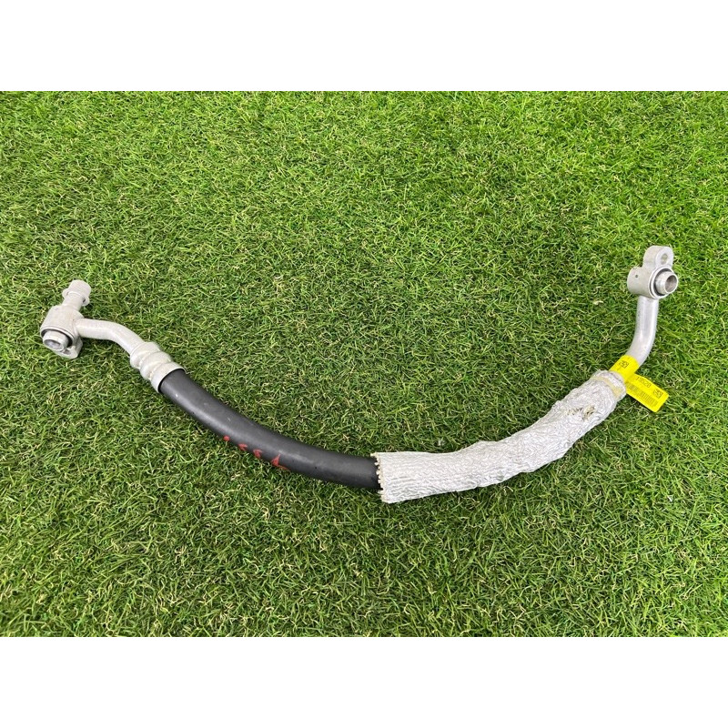 Трубка кондиционера (отопление и кондиционирование) Jeep Grand Cherokee WK2 2020 3.6 68217212AB