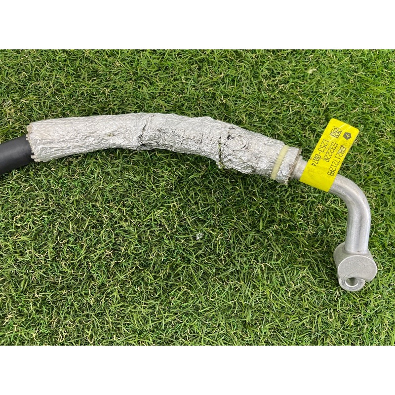 Трубка кондиционера (отопление и кондиционирование) Jeep Grand Cherokee WK2 2020 3.6 68217212AB