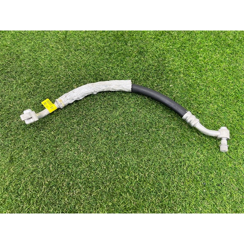 Трубка кондиционера (отопление и кондиционирование) Jeep Grand Cherokee WK2 2017 68217212AB