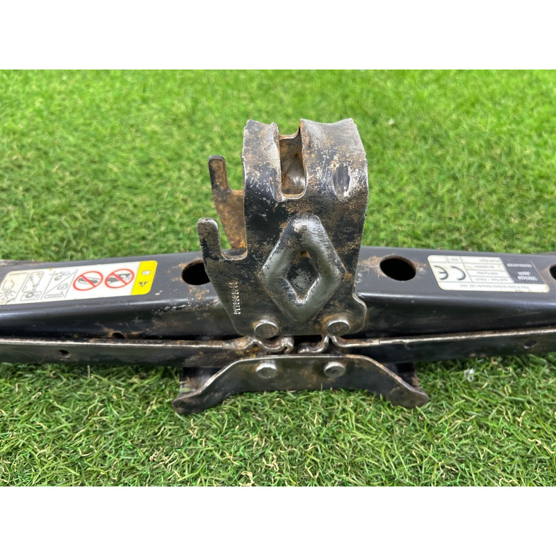 Домкрат (аксессуары) Jeep Grand Cherokee WK2 2017 3.6 68332817AA