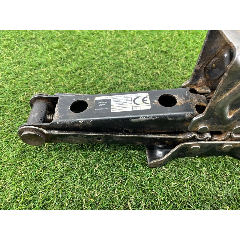 Домкрат (аксессуары) Jeep Grand Cherokee WK2 2017 3.6 68332817AA