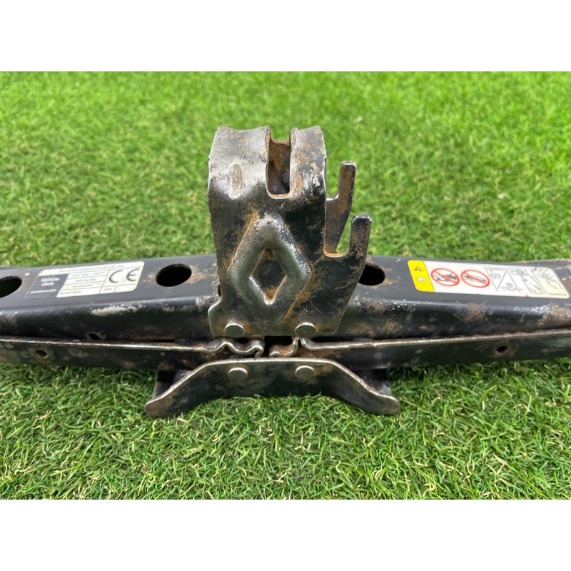 Домкрат (аксессуары) Jeep Grand Cherokee WK2 2017 3.6 68332817AA