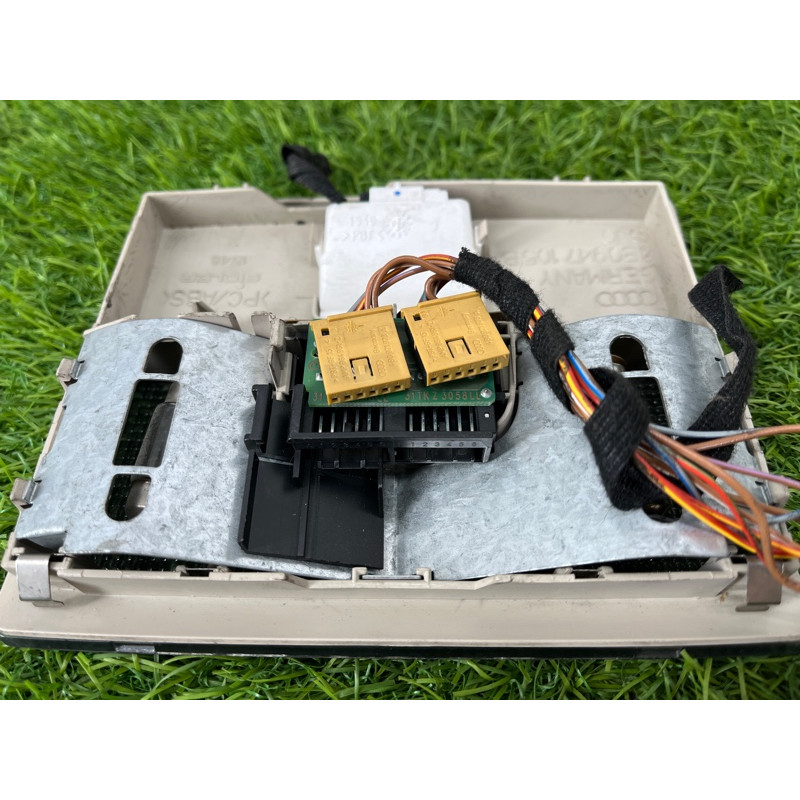 Плафон салона (салон) AUDI A6 C5 2001 2.5 AKE 4B0947105B