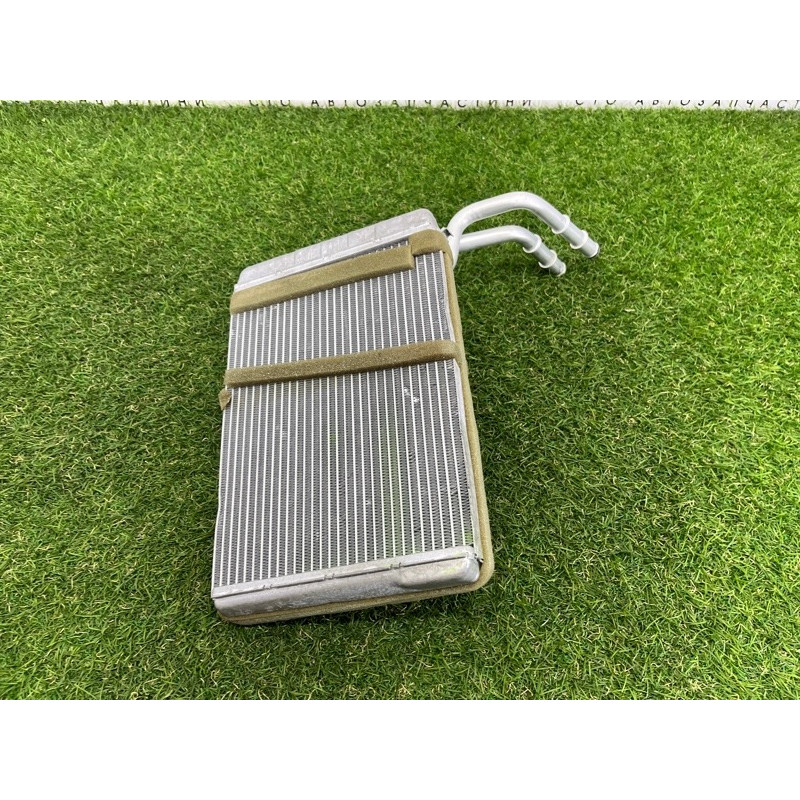 Радиатор печки (отопление и кондиционирование) Jeep Grand Cherokee WK2 2017 68079484AA