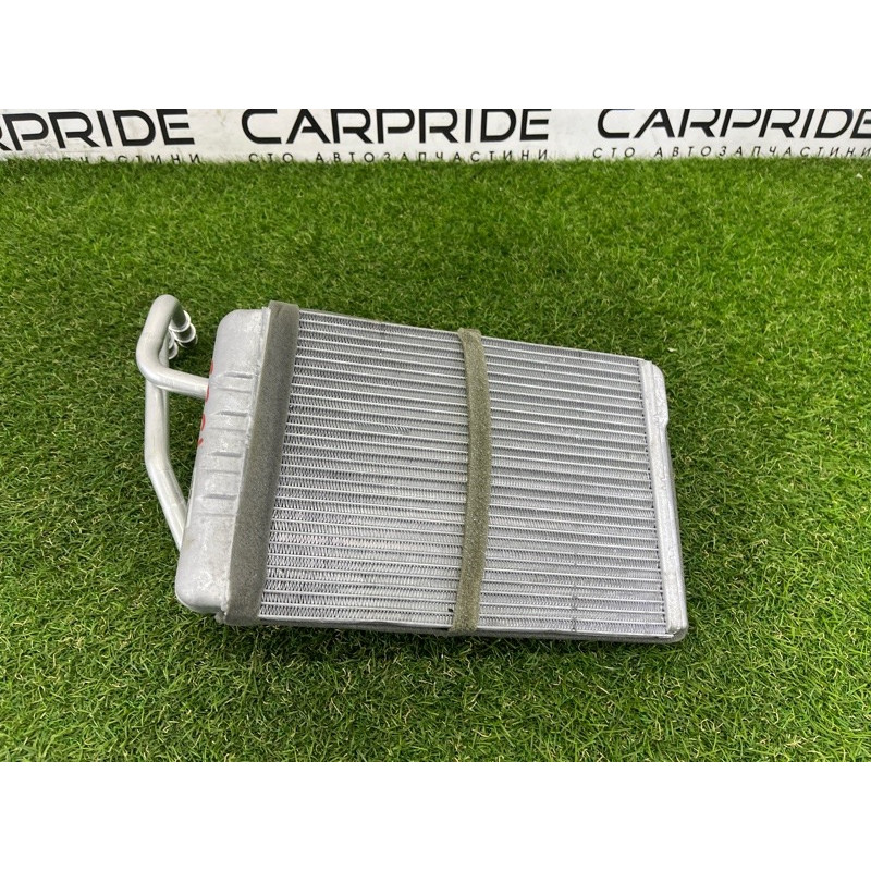 Радиатор печки (отопление и кондиционирование) Jeep Grand Cherokee WK2 2020 3.6 68079484AA