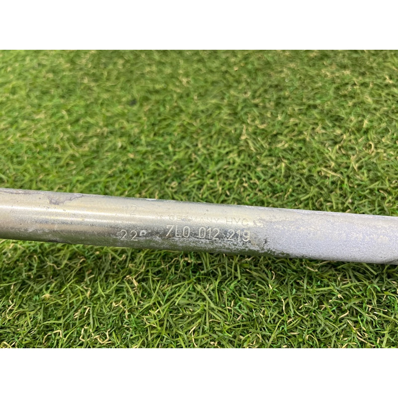 Комплект инструмента (аксессуары) Volkswagen Touareg NF 2012 3.6 CGRA 7P0011031B