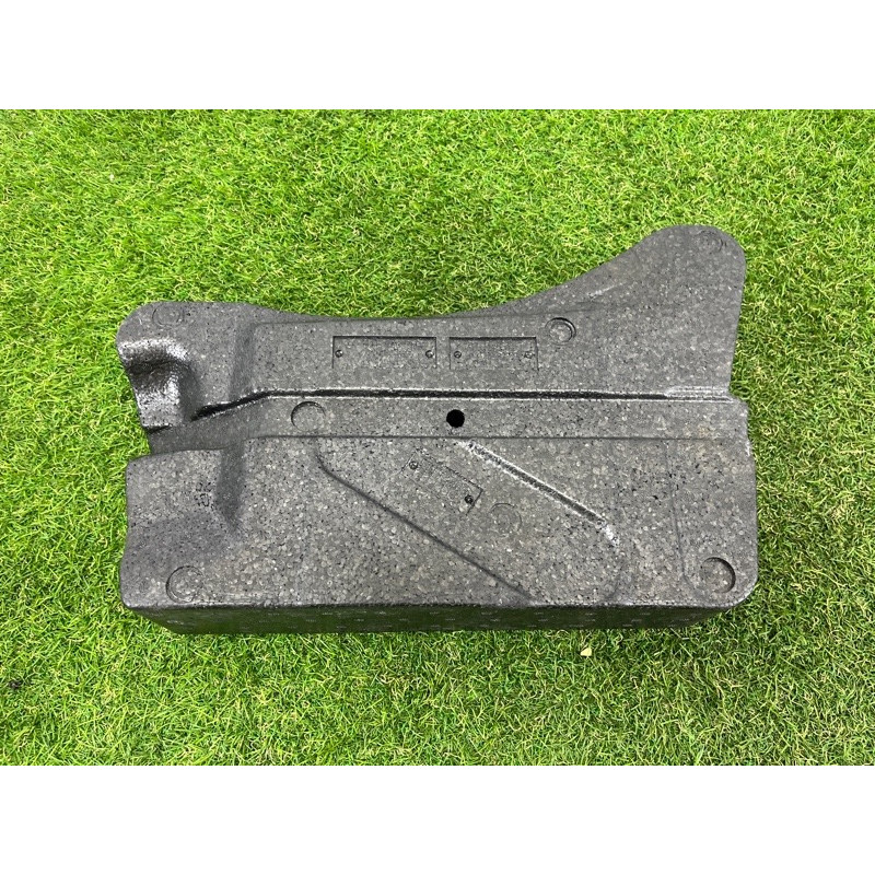 Комплект инструмента (аксессуары) Volkswagen Touareg NF 2011 3.0 TDI 7P0011031B