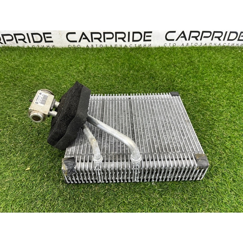 Испаритель кондиционера (отопление и кондиционирование) Volkswagen Touareg NF 2011 3.0 TDI 7P0820101B