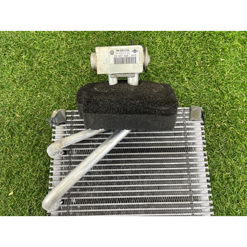 Випаровувач кондиціонера (обігрів та кондиціювання) Volkswagen Touareg NF 2011 3.0 TDI 7P0820101B