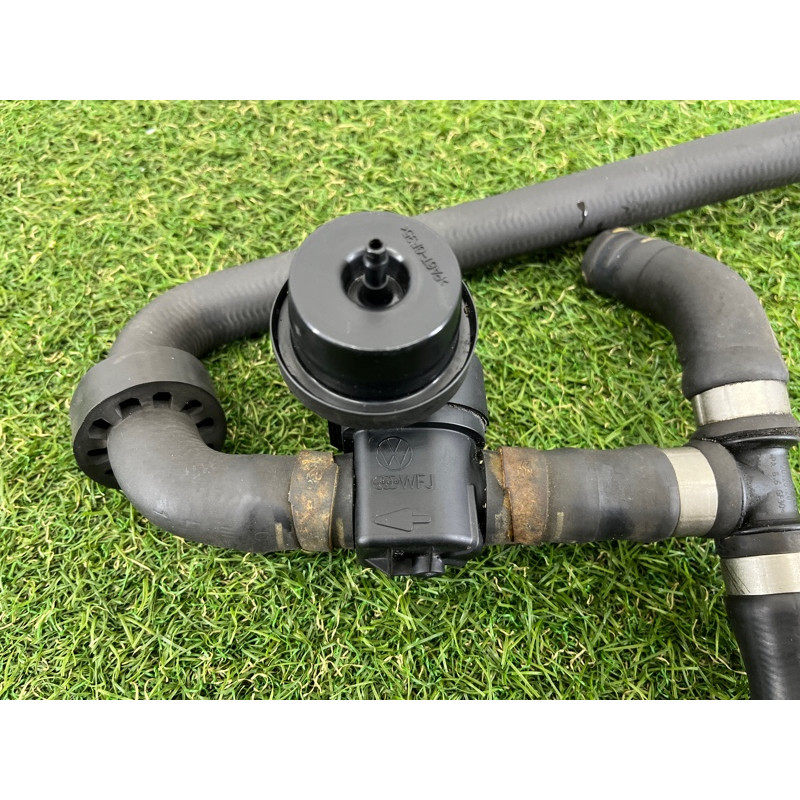 Клапан системы охлаждения (электрика / кнопки) Volkswagen Touareg NF 2012 3.6 CGRA 7P0122049H