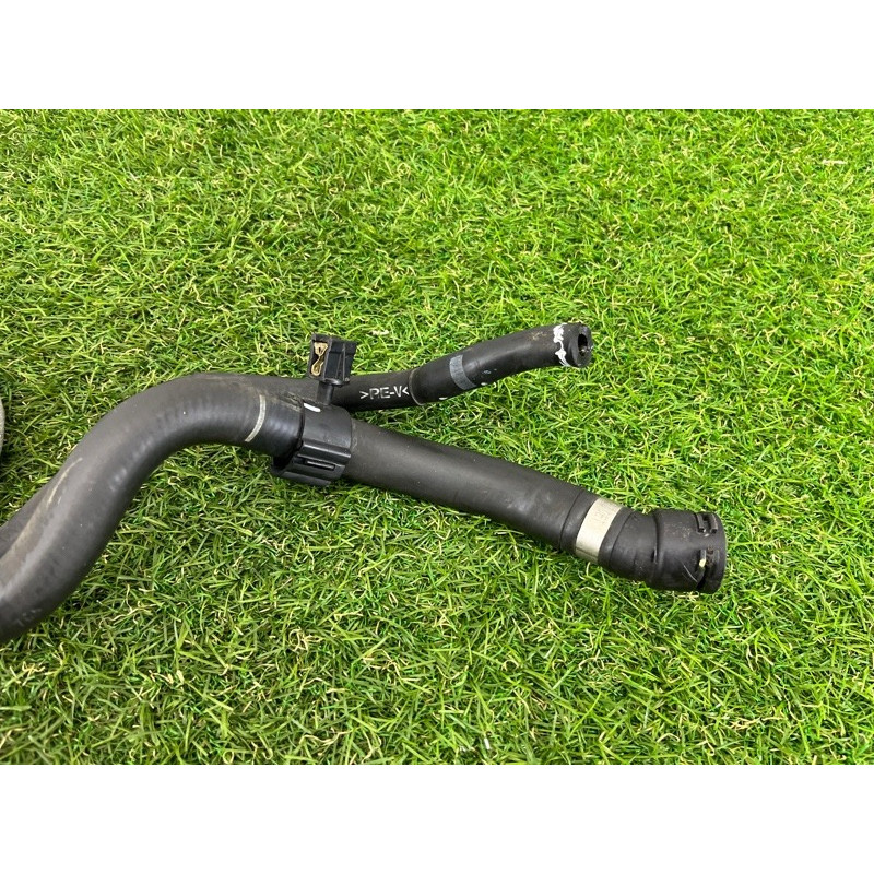 Трубка системы охлаждения (система охлаждения) Volkswagen Touareg NF 2012 3.6 CGRA 7P6121156E