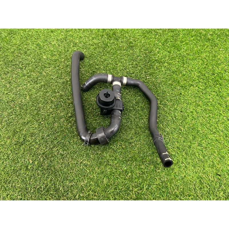 Клапан системи охолодження (електрика / кнопки) Volkswagen Touareg NF 2013 3.6 7P0122049H