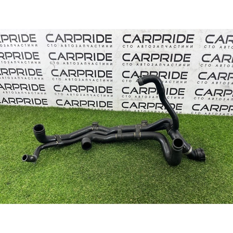 Патрубок (система охлаждения) Volkswagen Touareg NF 2013 3.6 7P6122101M