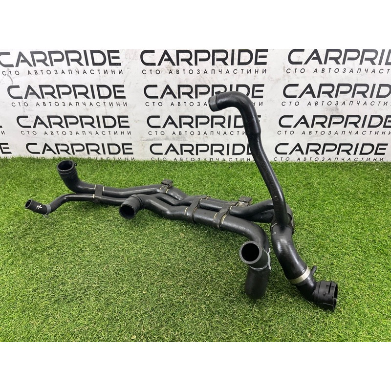 Патрубок (система охлаждения) Volkswagen Touareg NF 2013 3.6 7P6122101M