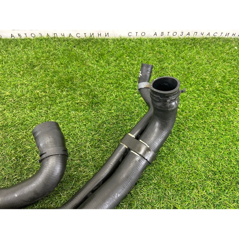 Патрубок (система охлаждения) Volkswagen Touareg NF 2013 3.6 7P6122101M