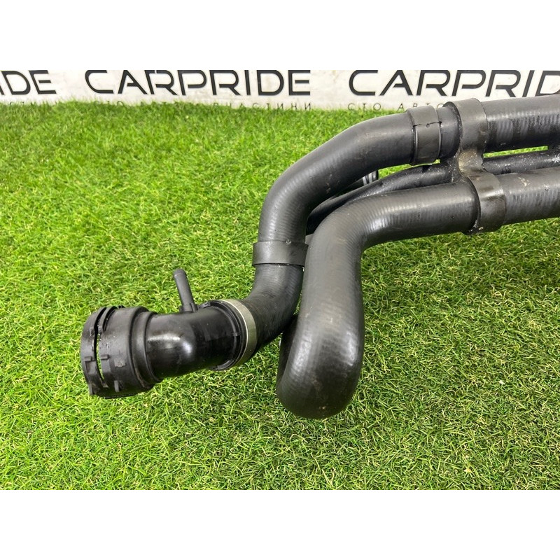 Патрубок (система охлаждения) Volkswagen Touareg NF 2013 3.6 7P6122101M