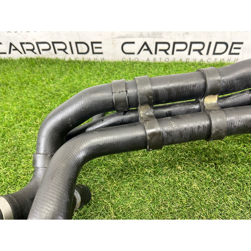 Патрубок (система охлаждения) Volkswagen Touareg NF 2013 3.6 7P6122101M