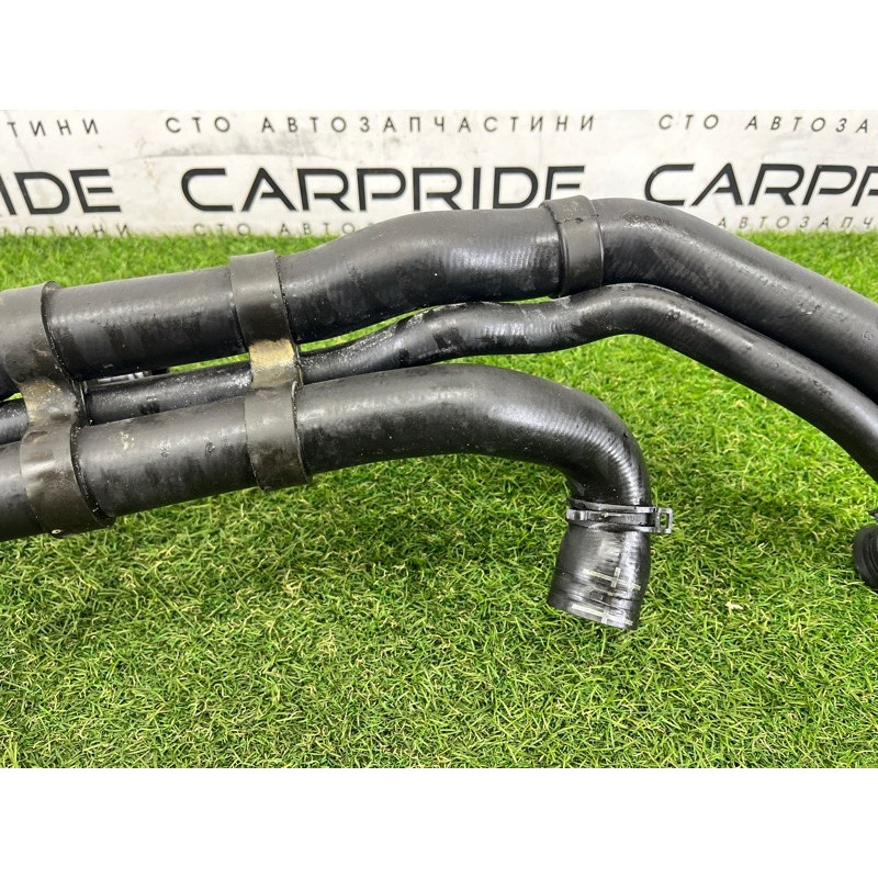 Патрубок (система охлаждения) Volkswagen Touareg NF 2013 3.6 7P6122101M